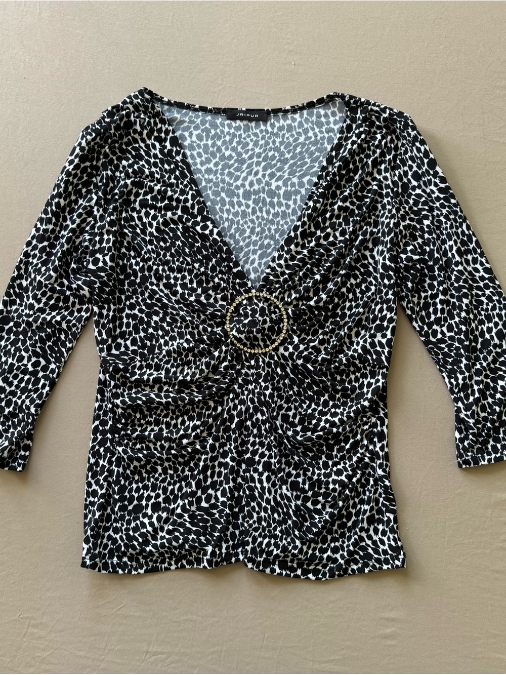 Vintage Jaipur Ruched Ring V-Neck cheetah print blouse